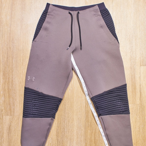 Under Armor Jogger - Picture 1 of 5